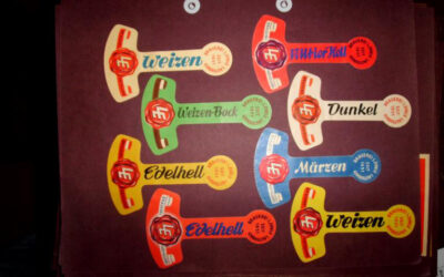 Sammelalbum mit über 300 Biertetiketten erworben